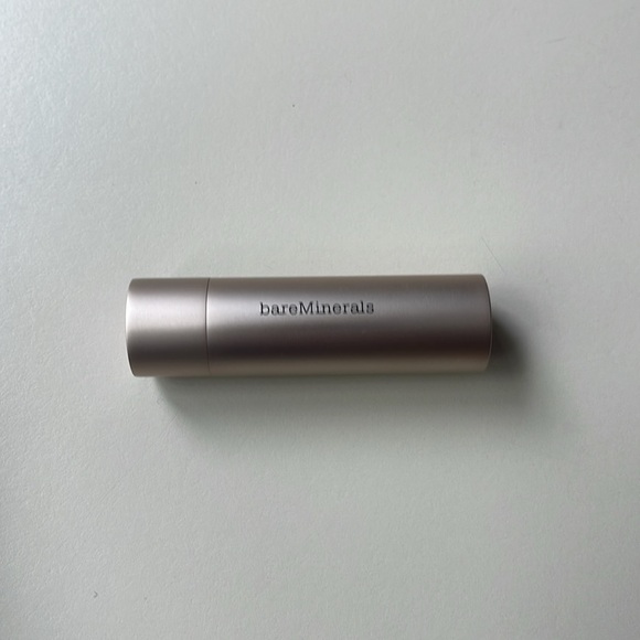 bareMinerals Vegan Mineralist Hydra Smoothing Lipstick in Awareness - Picture 6 of 9